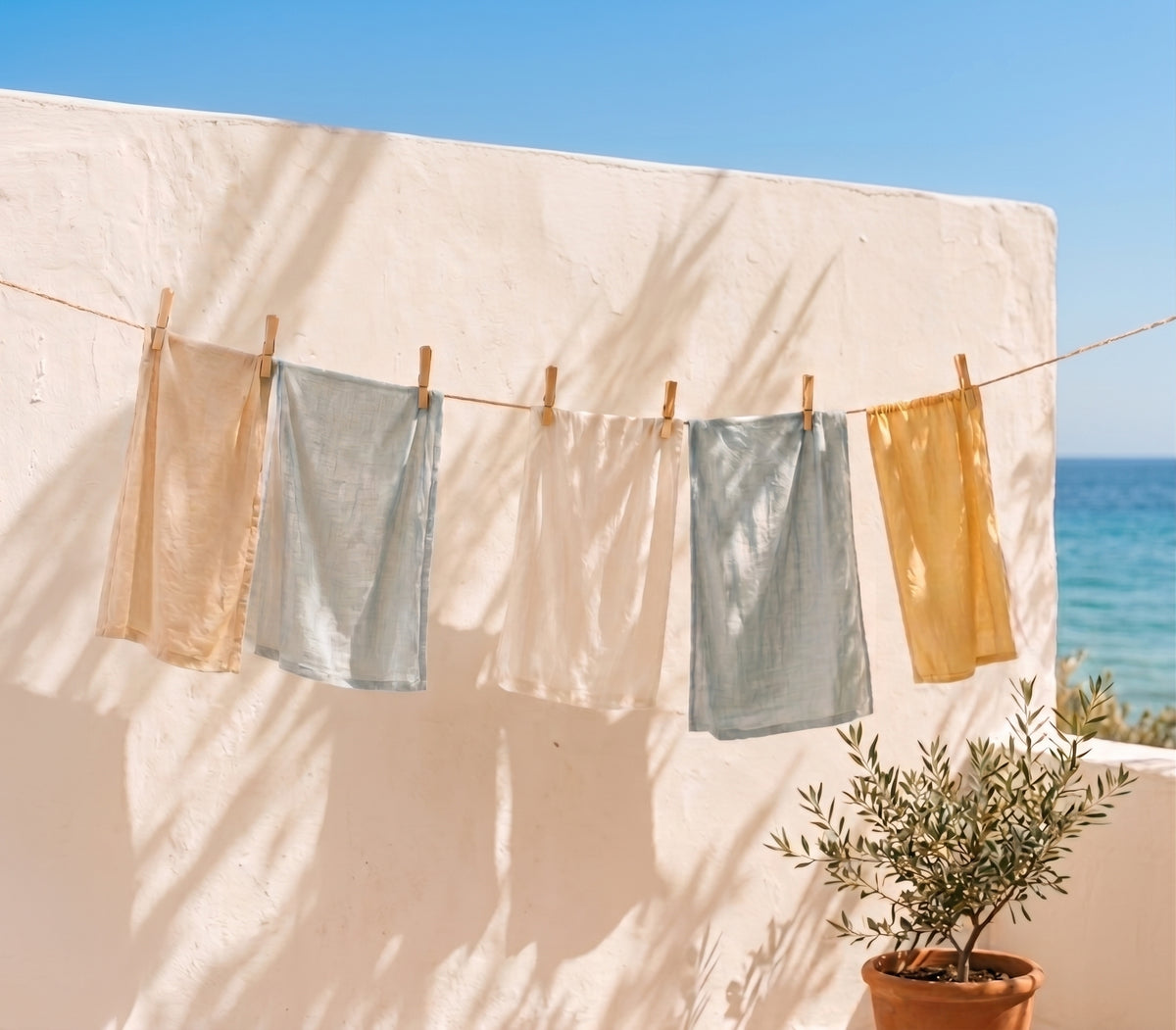 Fresh Laundry soy wax candle